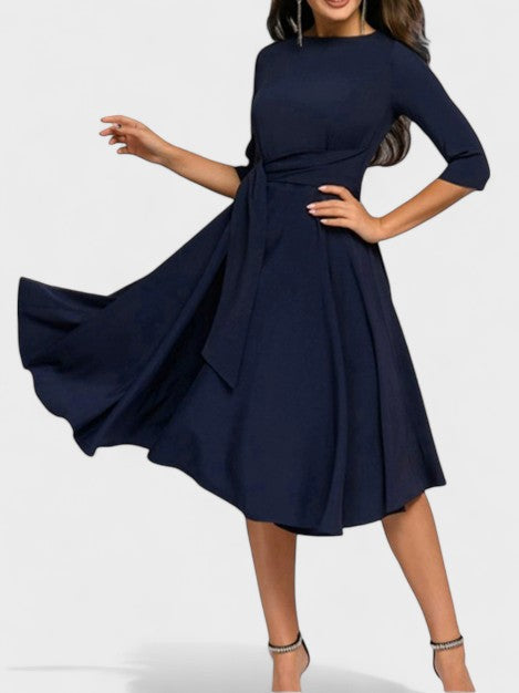Elegantes Swing-Kleid