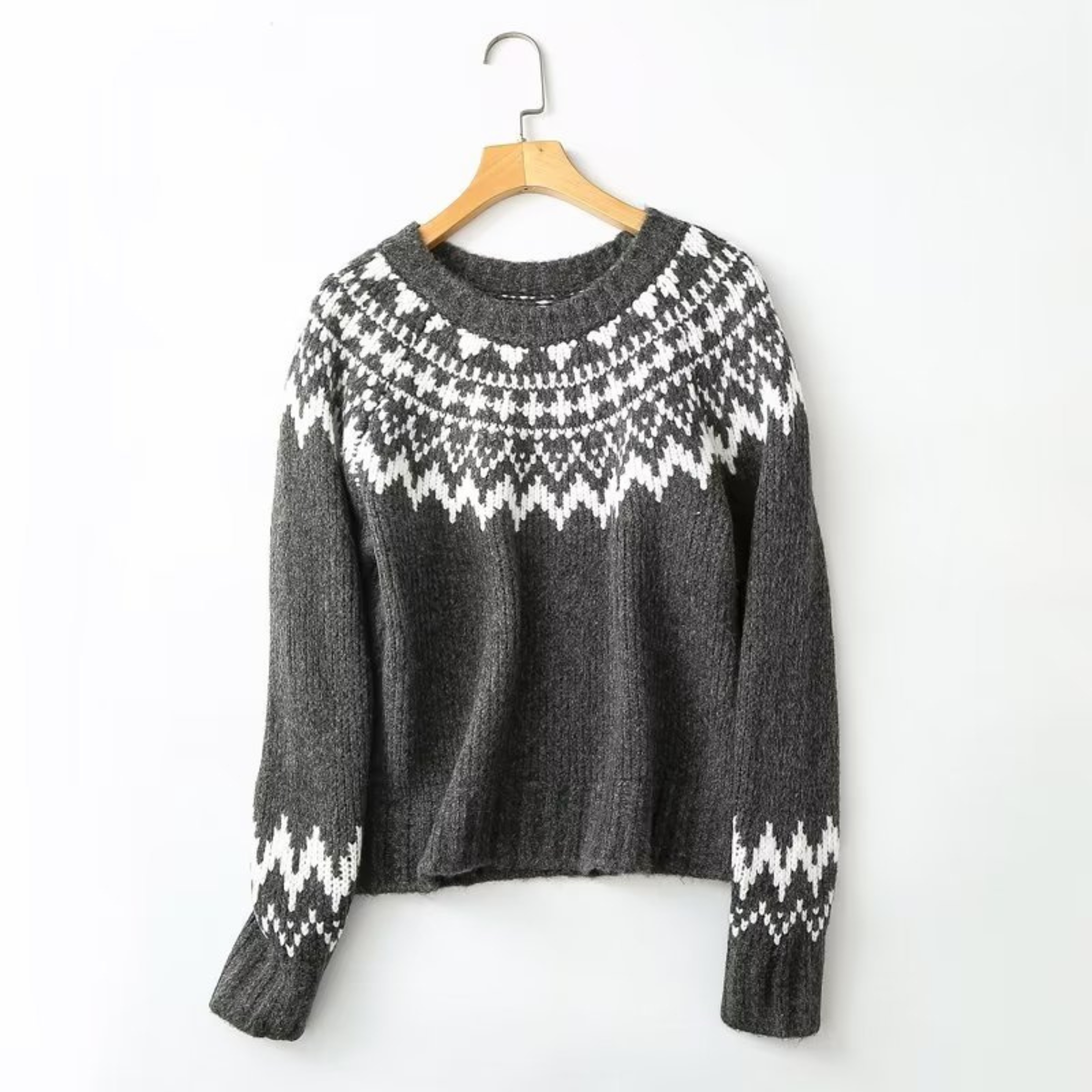 Warmer Schwerer Strickpullover aus Wolle
