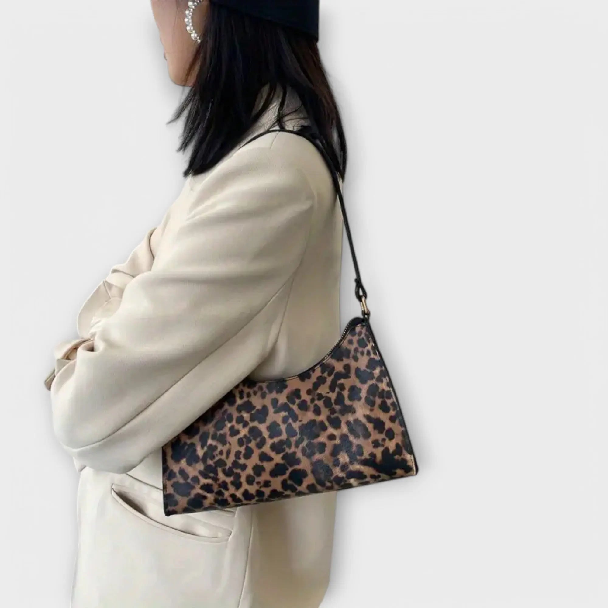 Nora. - Schultertasche im französischen Stil mit Leopardenmuster Nora Zurich