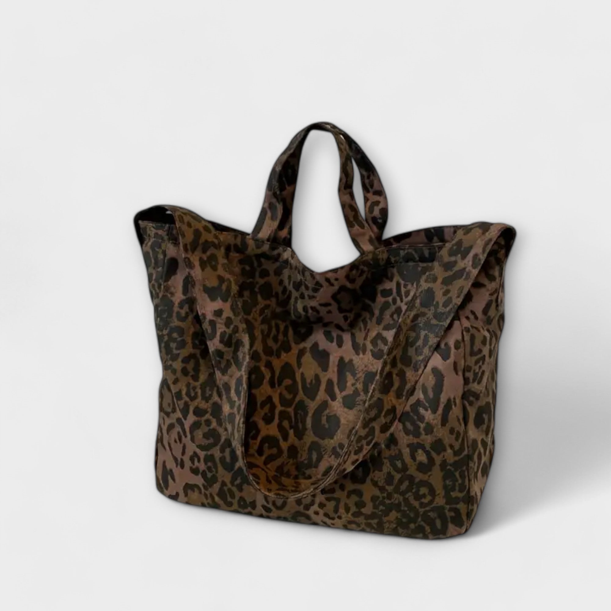 Nora. - Stylische Leopardenmuster-Tasche
