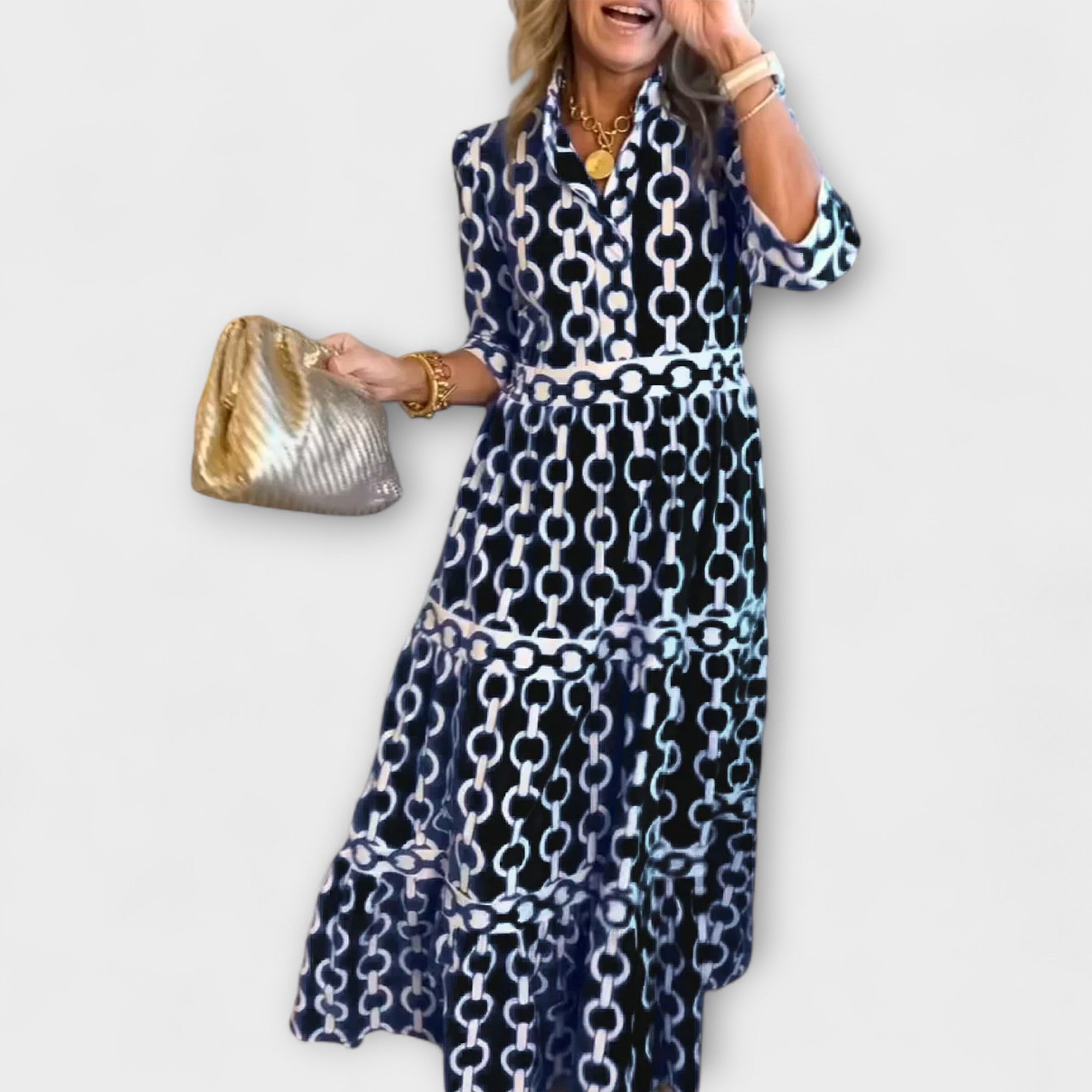 Camila – Elegantes Maxikleid mit einem auffälligen Twist