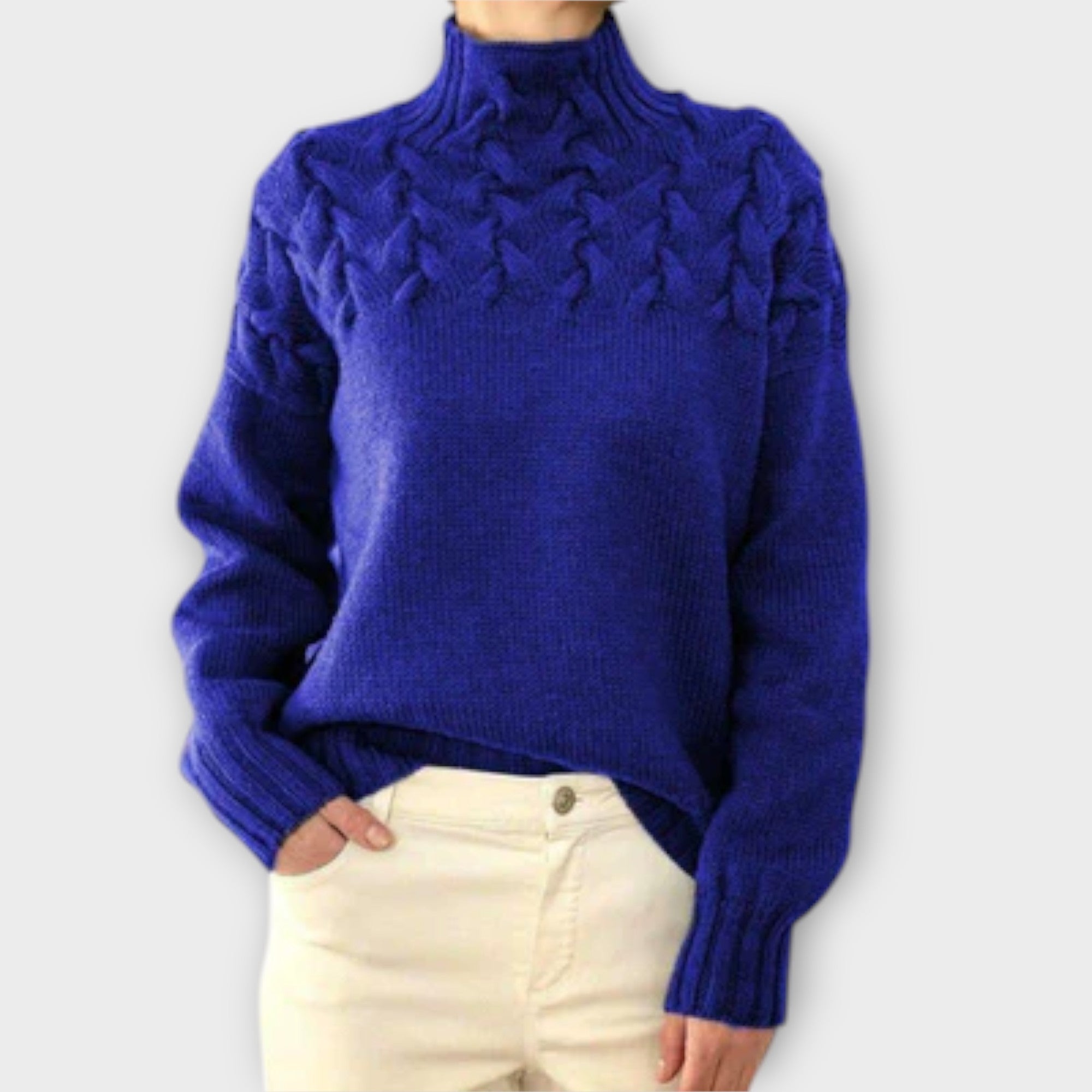 Damenpullover mit Kabelstrick-Detail