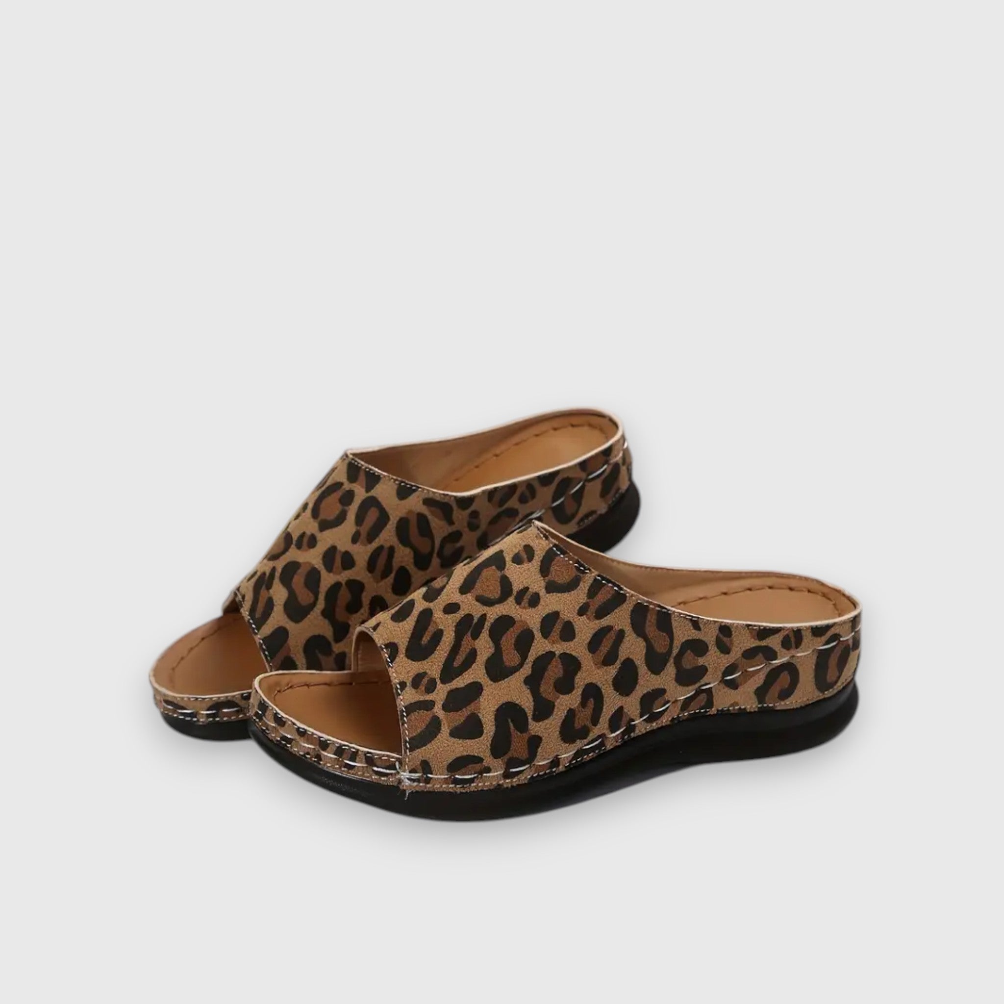 Tina – Leoparden Sandalen