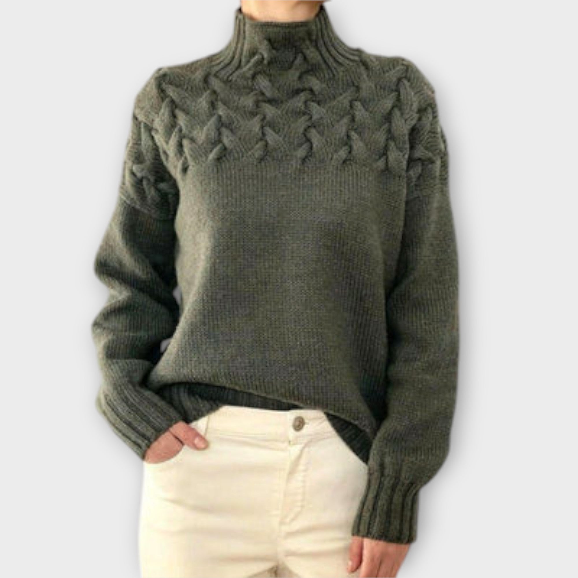 Damenpullover mit Kabelstrick-Detail