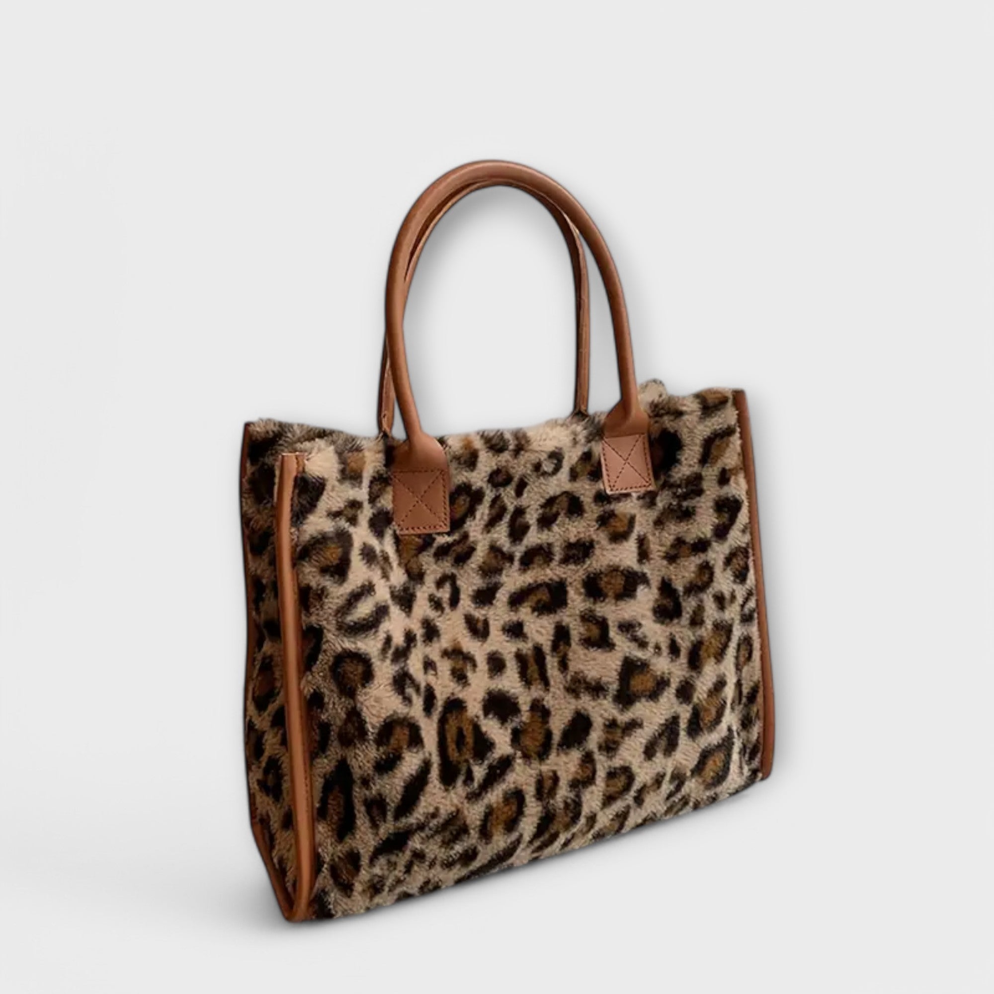 Nora. - Schicke Leopard-Print Plüsch-Tasche