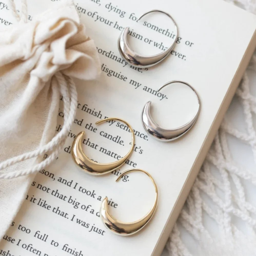 Elegante Ohrringe aus Gold und Silber