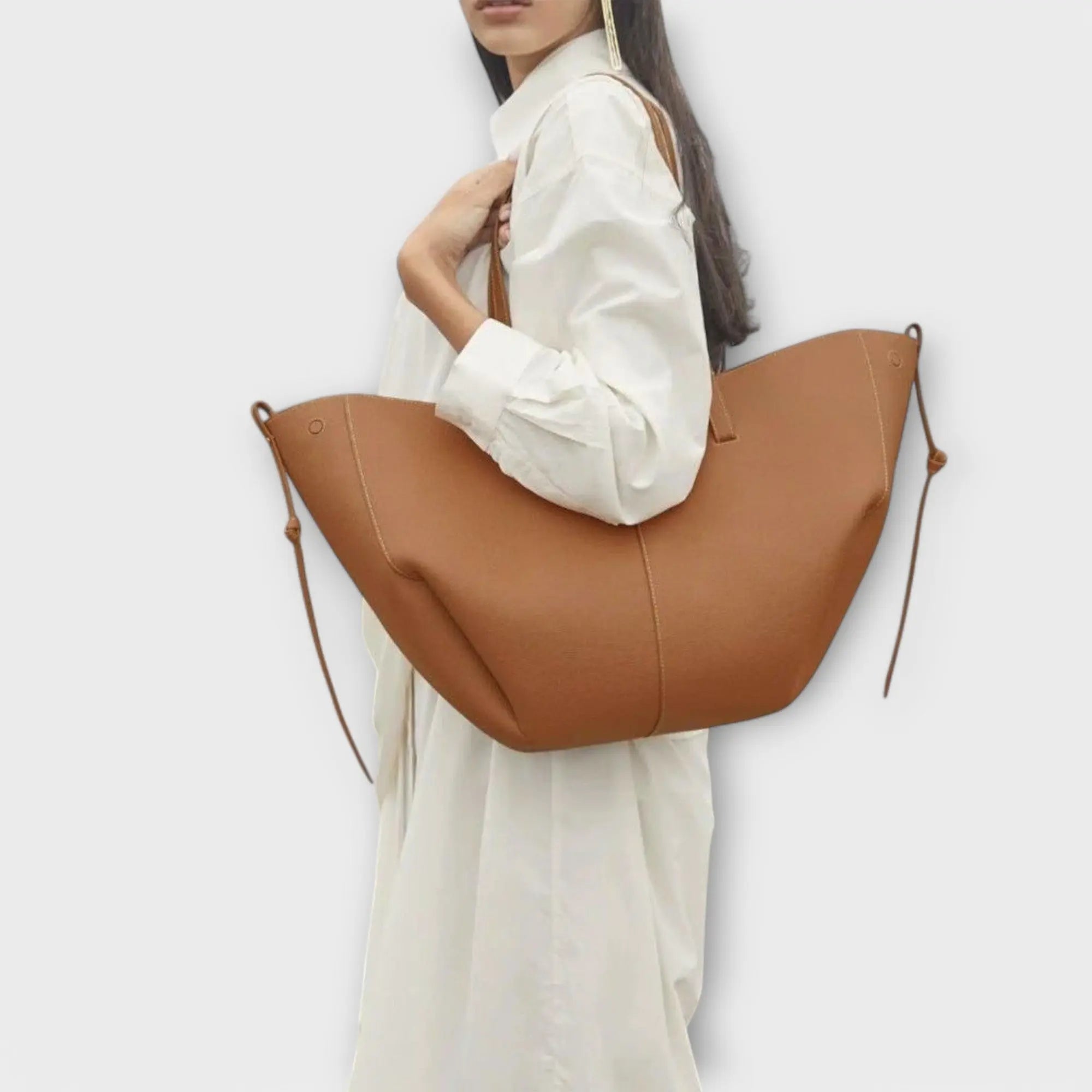 Nora. - Stylische Schultertasche Nora Zurich