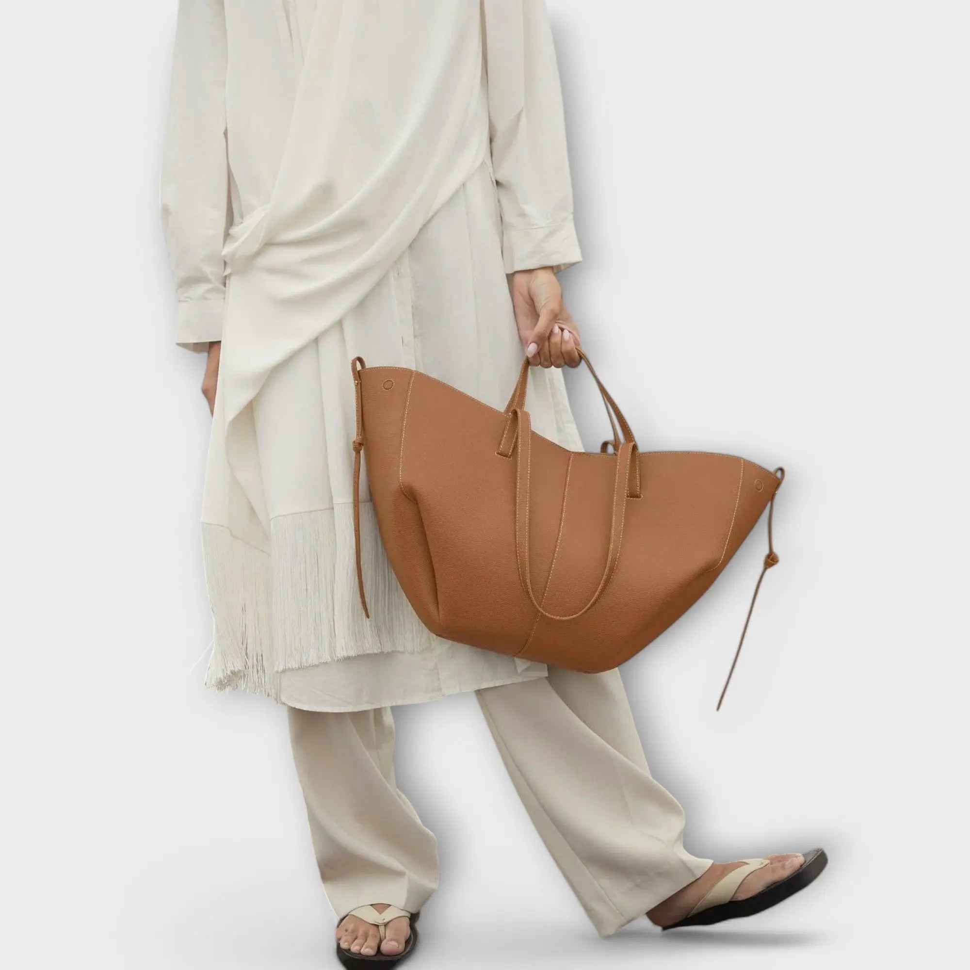 Nora. - Stylische Schultertasche Nora Zurich