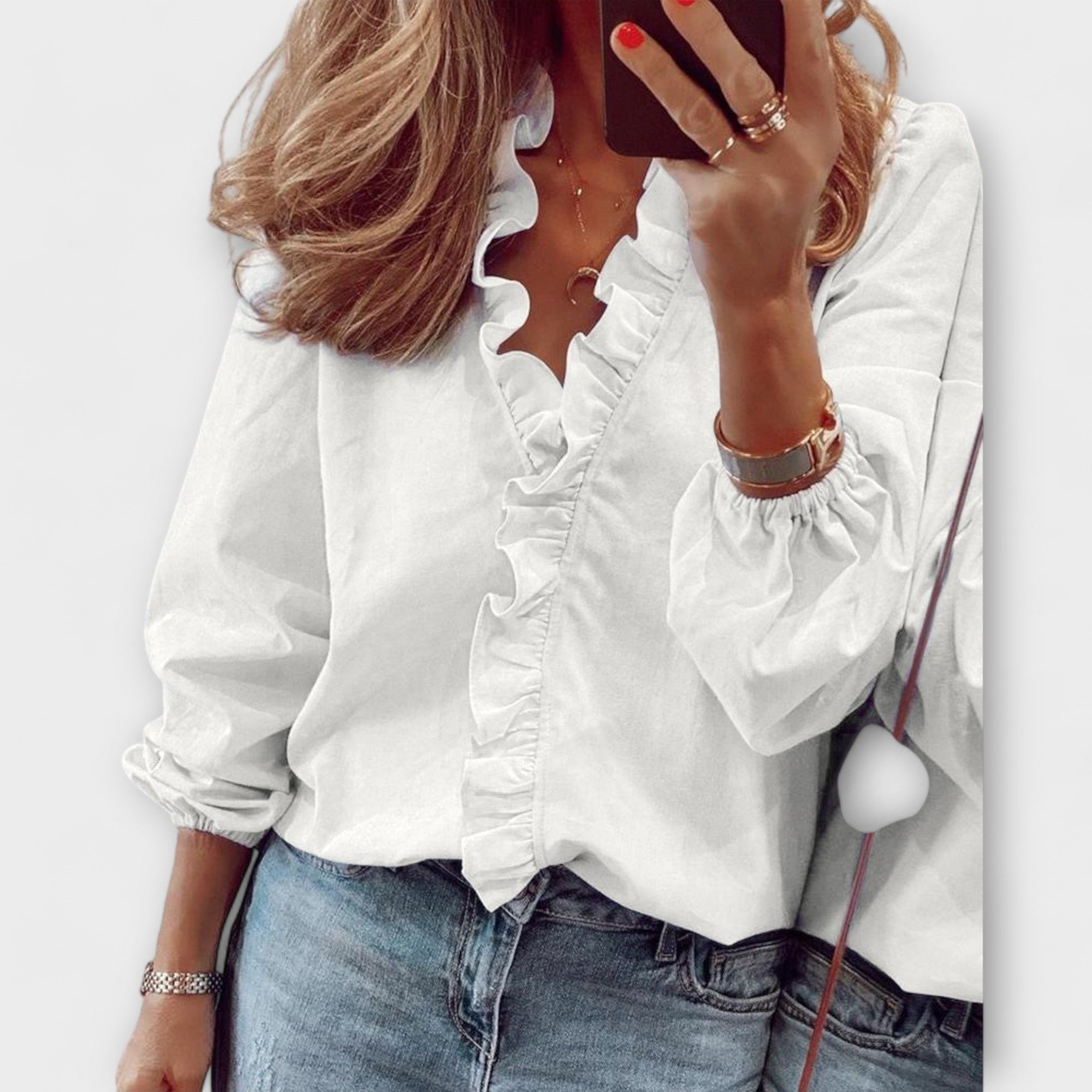 Sarah – Eine elegante und einzigartige Bluse