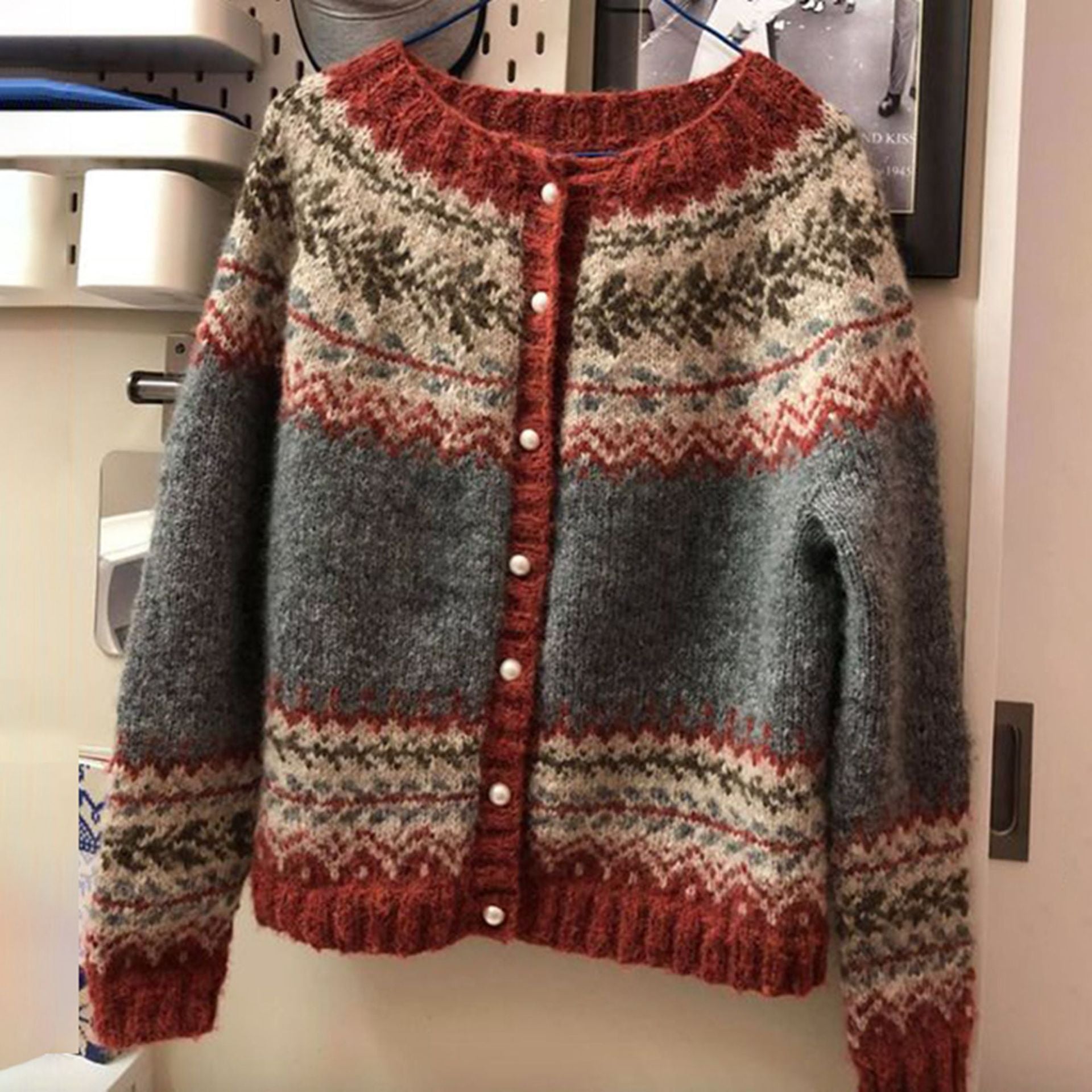 Klassischer Cardigan für Frauen