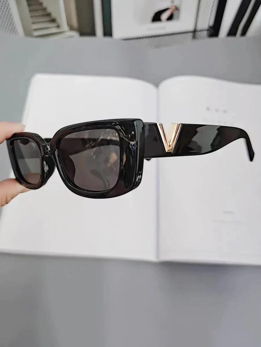 Violette Sonnenbrille Nora Zurich