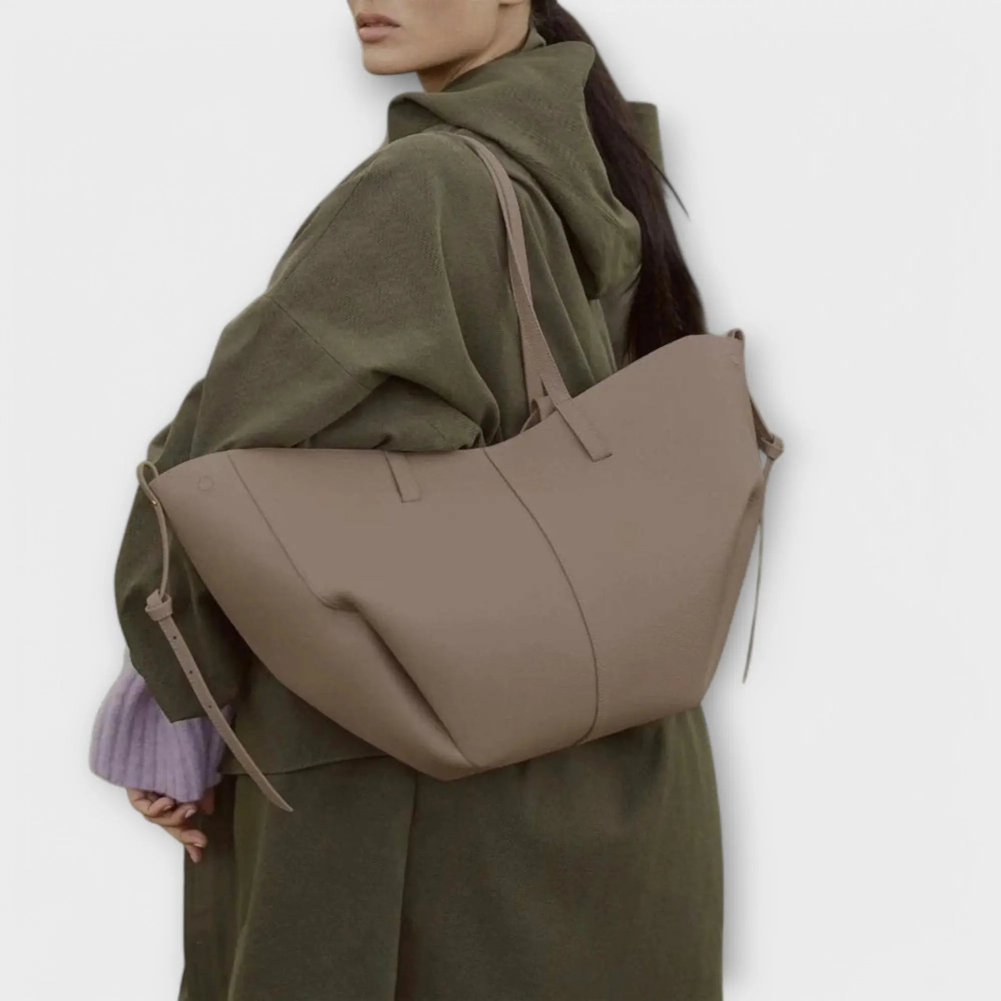 Nora. - Stylische Schultertasche Nora Zurich