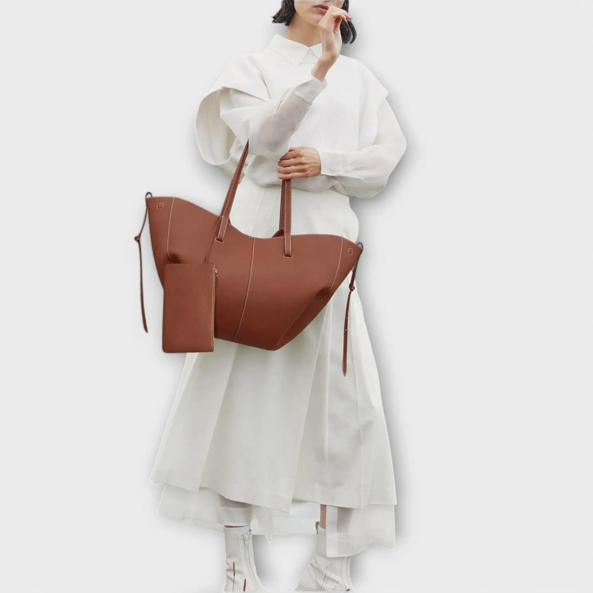 Nora. - Stylische Schultertasche Nora Zurich