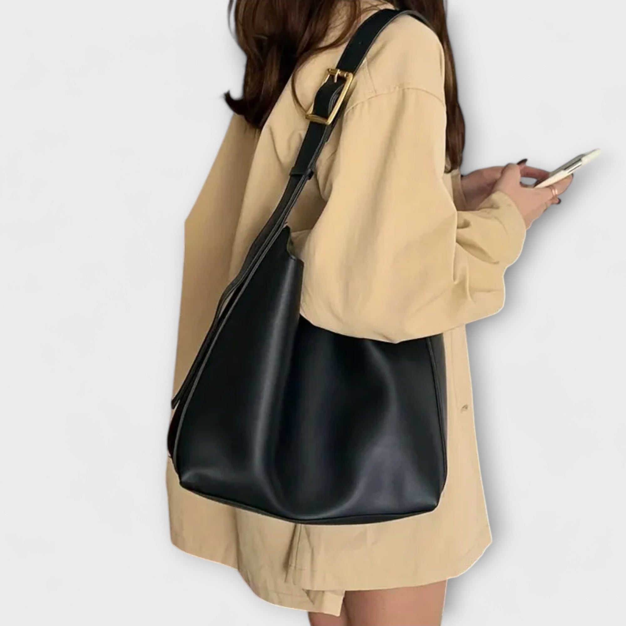 Nora. – Elegante Schultertasche aus Leder
