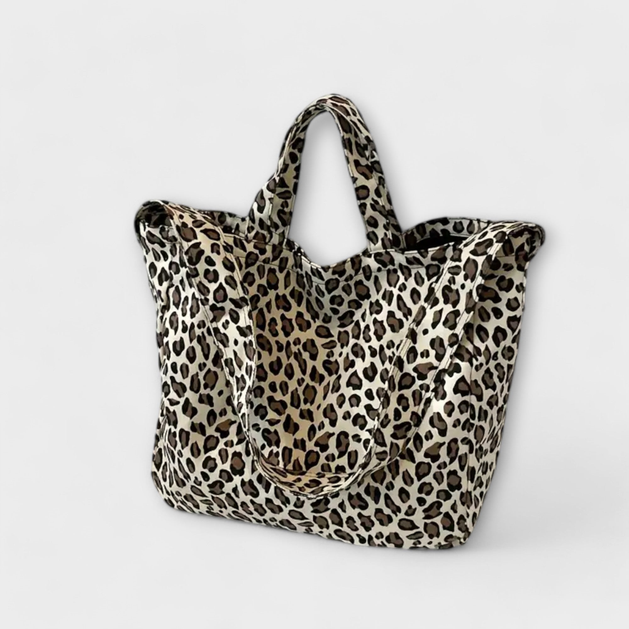 Nora. - Stylische Leopardenmuster-Tasche