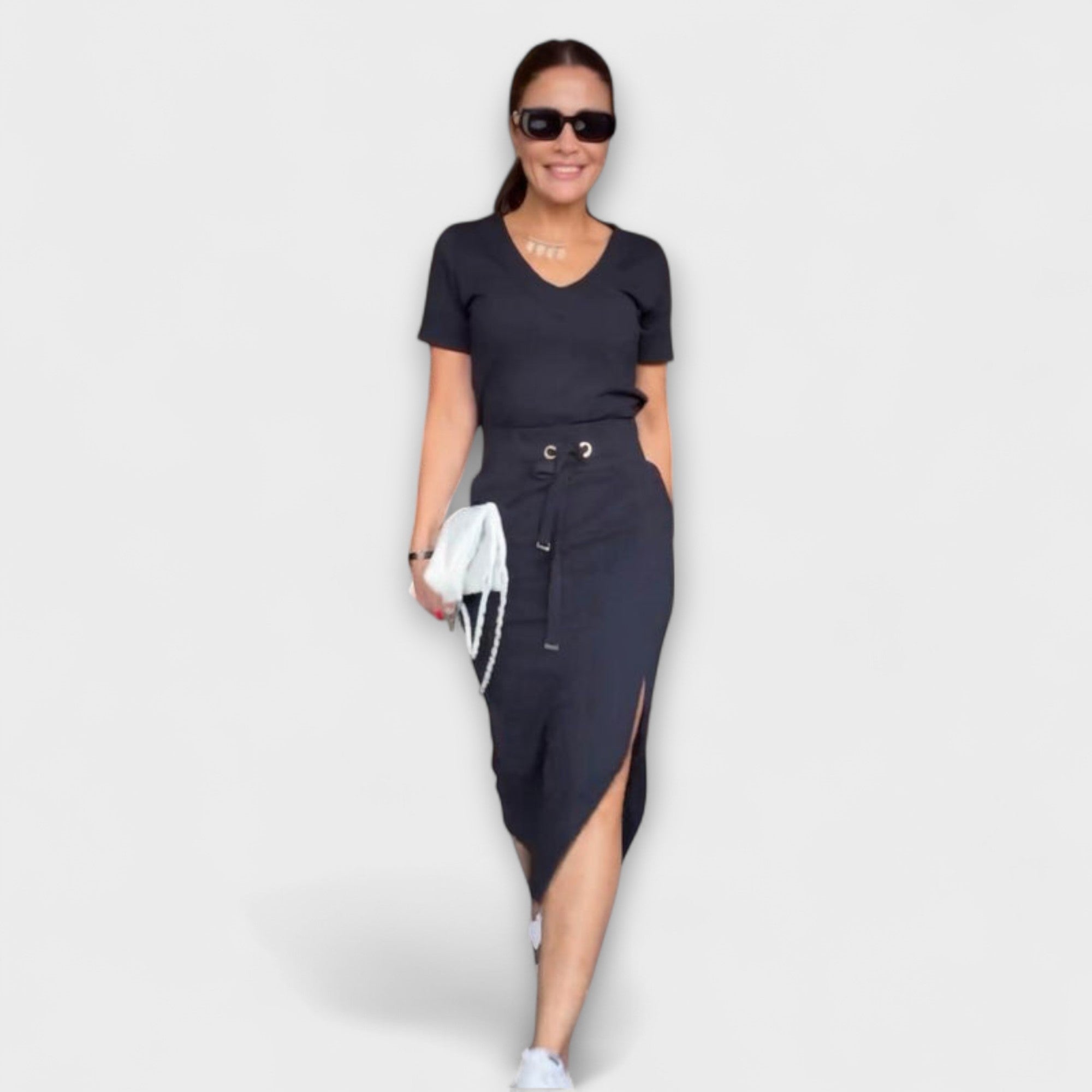 Danielle - Elegantes V-Ausschnitt Top mit Rock Nora Zurich