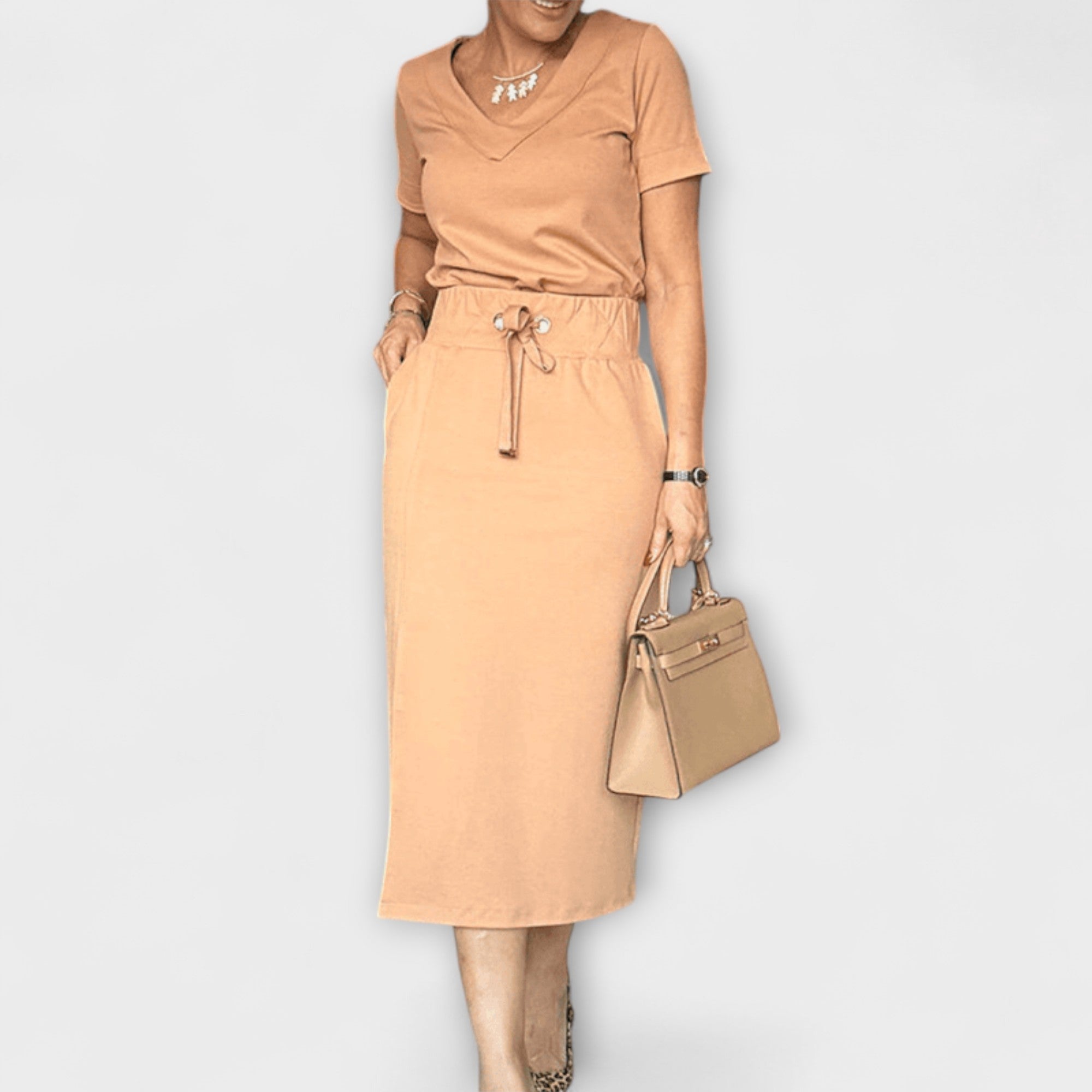 Danielle - Elegantes V-Ausschnitt Top mit Rock Nora Zurich